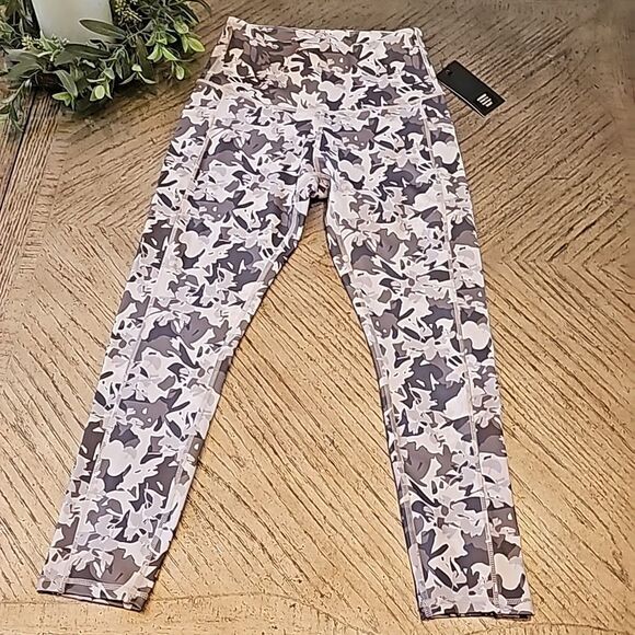 Floral capri high waisted leggings size S NWT - Picture 2 of 12